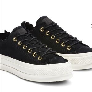 chuck taylor all star lift scallop